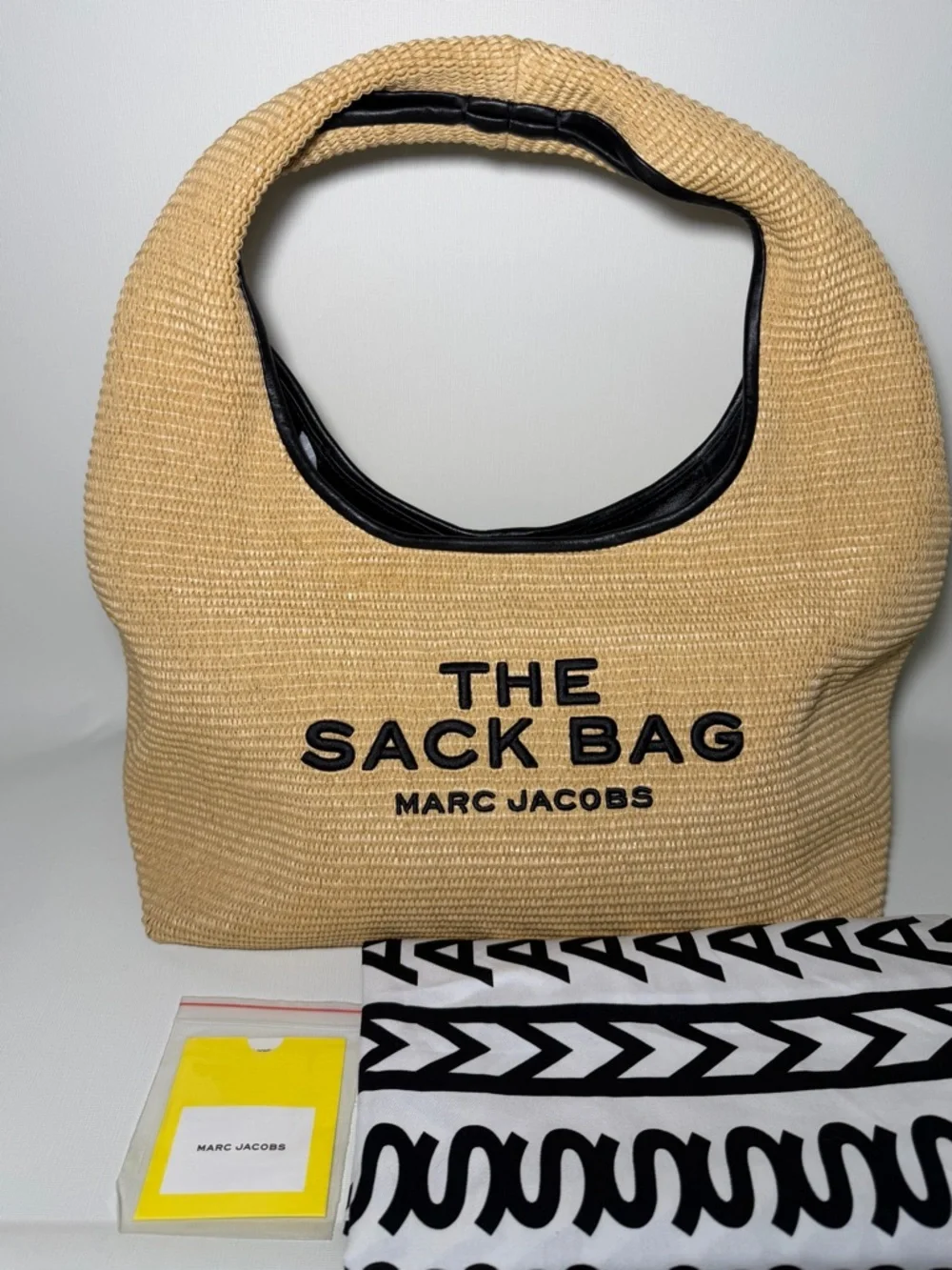 Marc Jacobs
The Woven Sack bag - Picture 9 of 9
